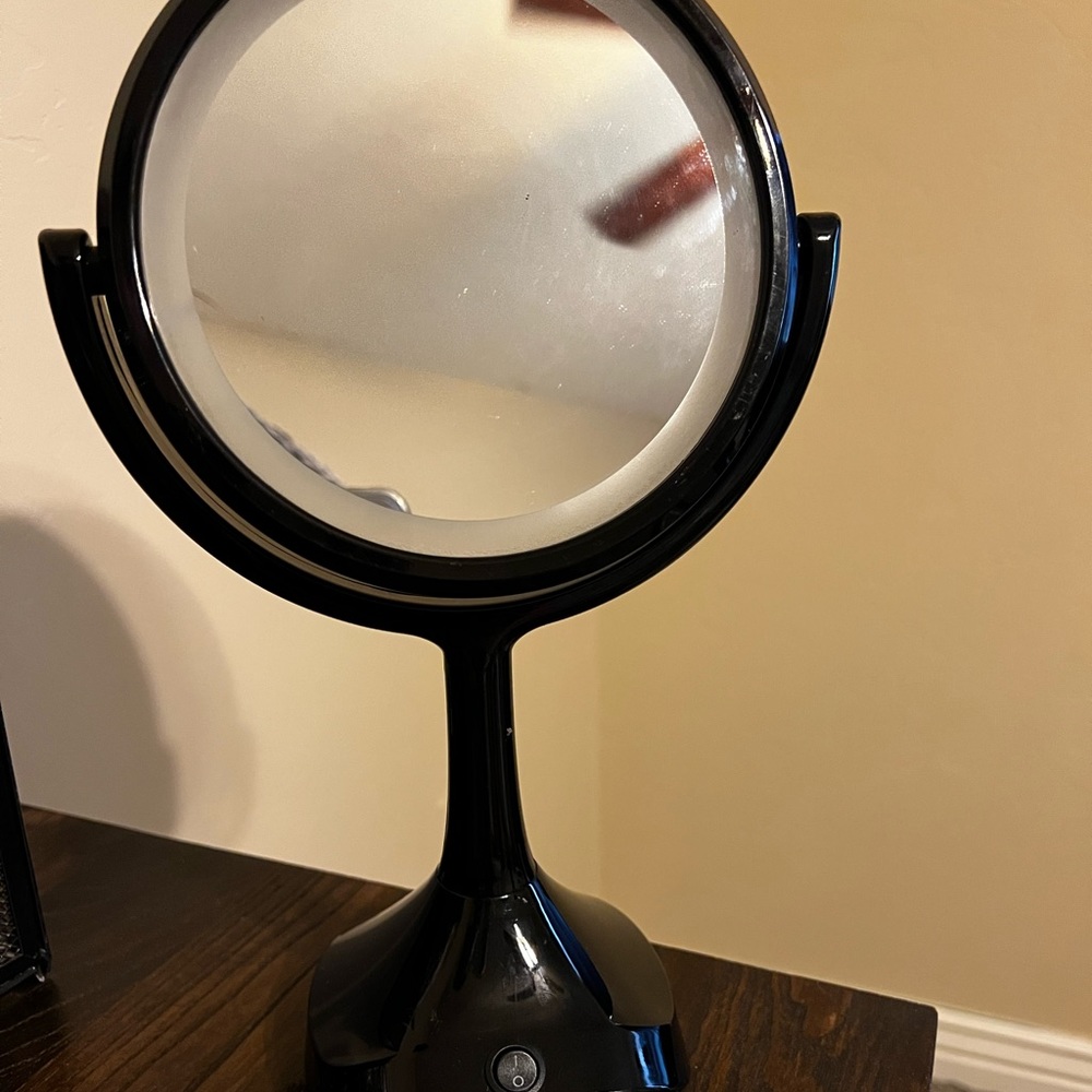 Danielle creations two sides mirror with light!